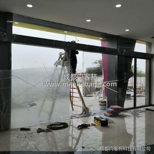 成都辦公大樓進出感應門案例 成都辦公大樓進出感應門案例