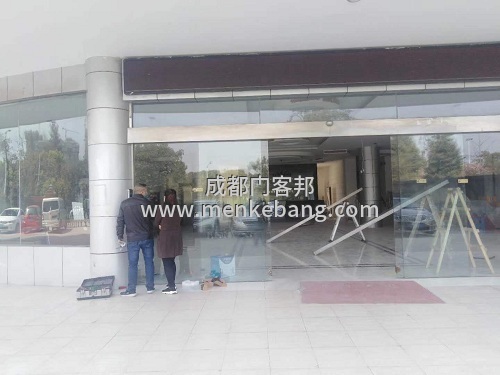 自動(dòng)門(mén)工程案例,自動(dòng)門(mén)安裝案例 自動(dòng)門(mén)工程案例,自動(dòng)門(mén)安裝案例