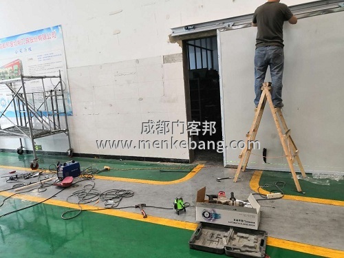 成都廠房自動(dòng)感應(yīng)門案例