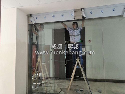 龍泉自動門定做,龍泉感應玻璃自動門,龍泉玻璃門自動門安裝定制廠家案例 龍泉自動門定做,龍泉感應玻璃自動門,龍泉玻璃門自動門安裝定制廠家案例