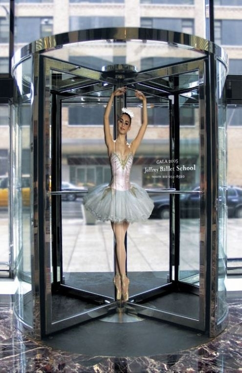 請(qǐng)注意自動(dòng)旋轉(zhuǎn)門(mén)紅外傳感器盲區(qū) 請(qǐng)注意自動(dòng)旋轉(zhuǎn)門(mén)紅外傳感器盲區(qū)