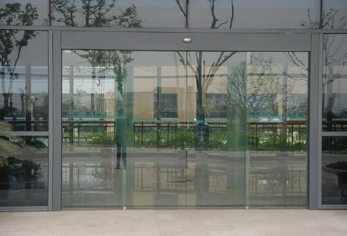 成都銀行自動門安裝,成都銀行感應門定做,成都銀行自動門價格 成都銀行自動門安裝,成都銀行感應門定做,成都銀行自動門價格